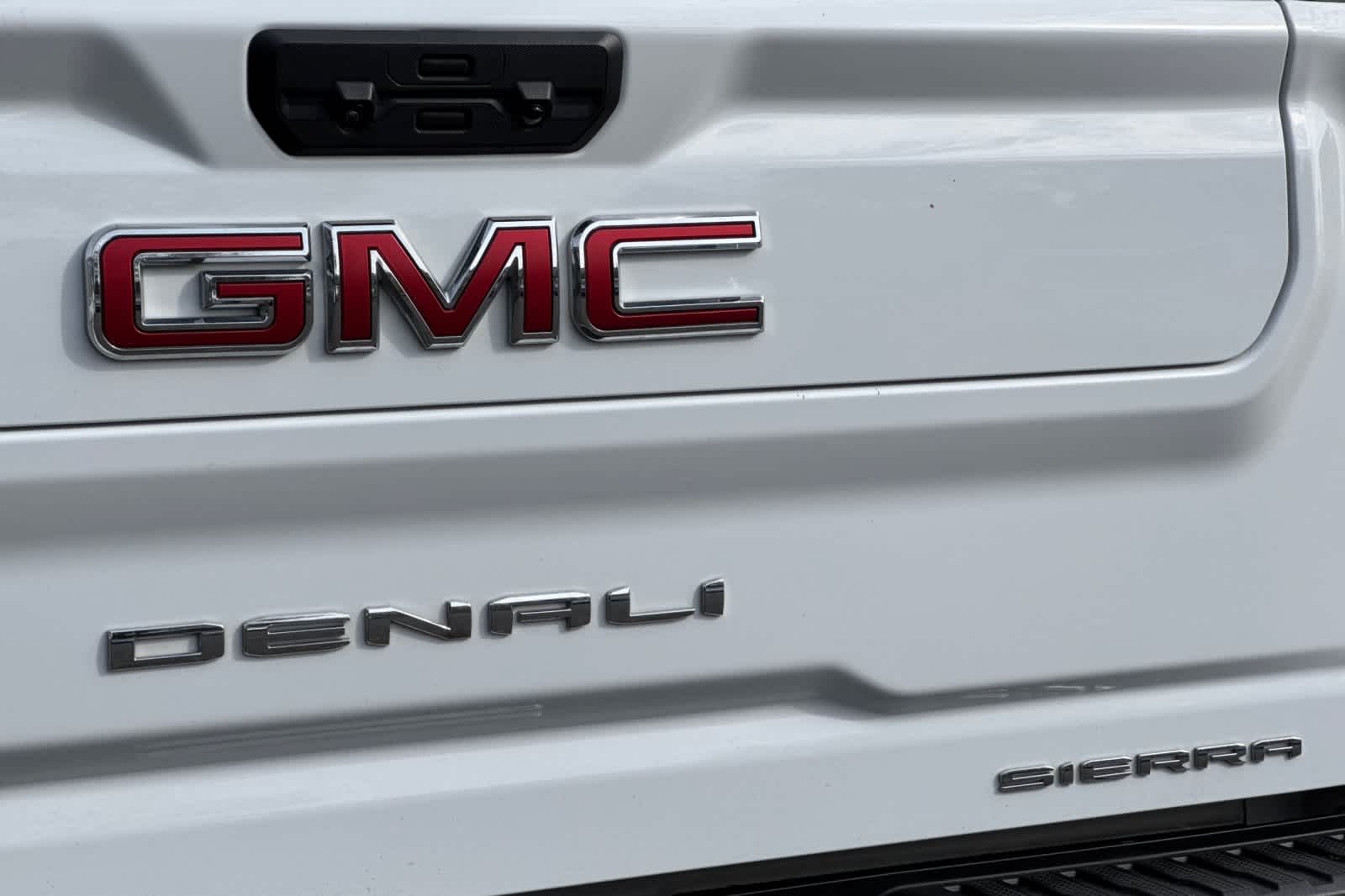 Thumbnail: 2024 GMC Sierra 2500 - 27