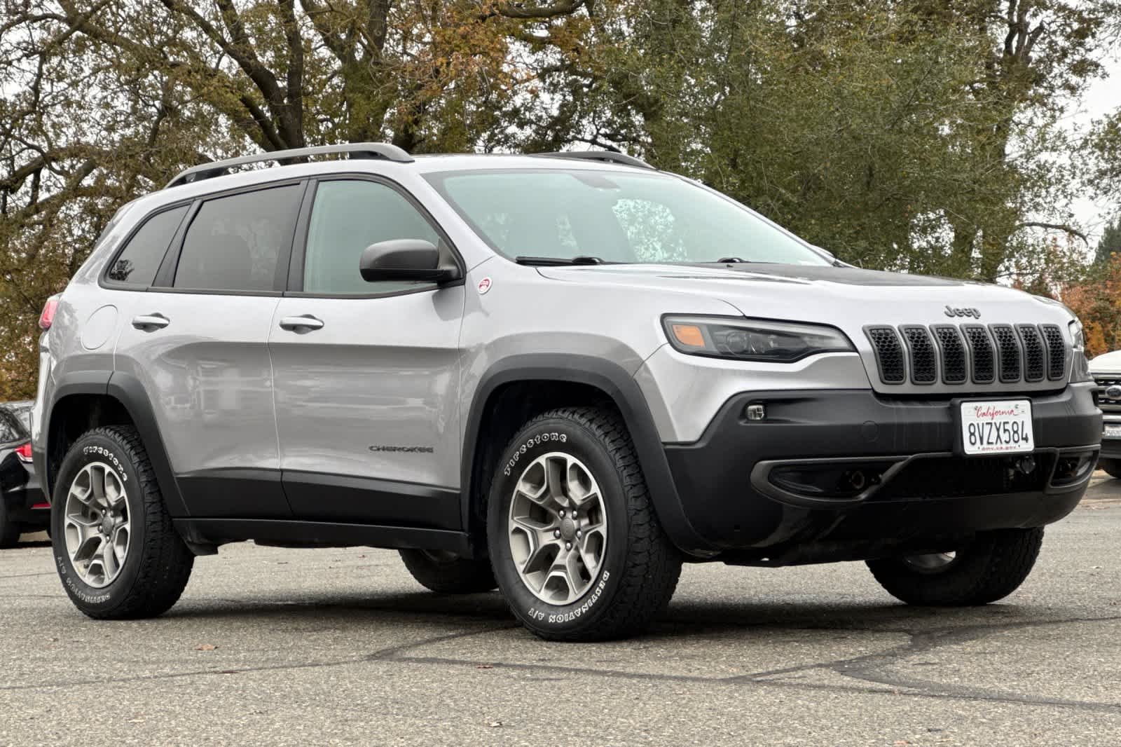 Thumbnail: 2020 Jeep Cherokee - 9