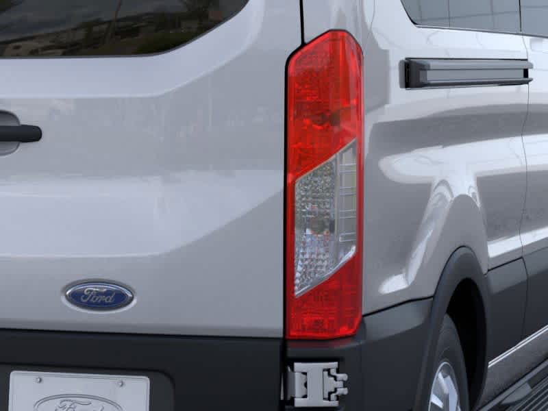 Thumbnail: 2025 Ford Econoline - 21