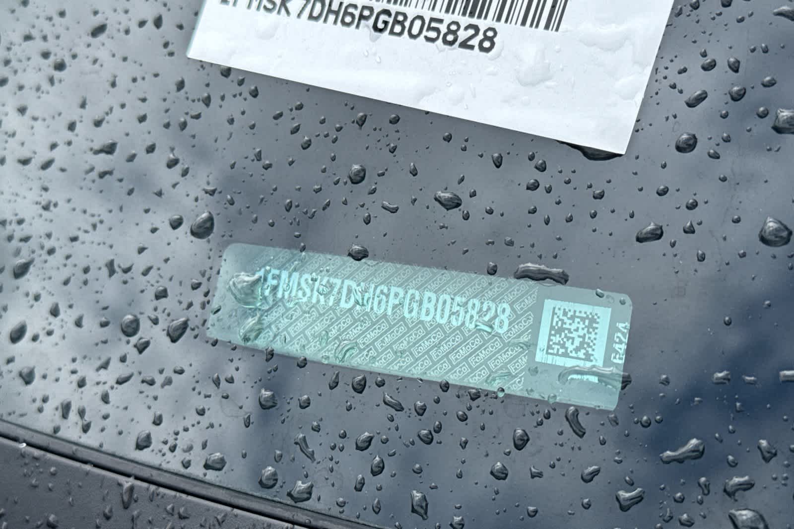 2023 Ford Explorer XLT photo 2