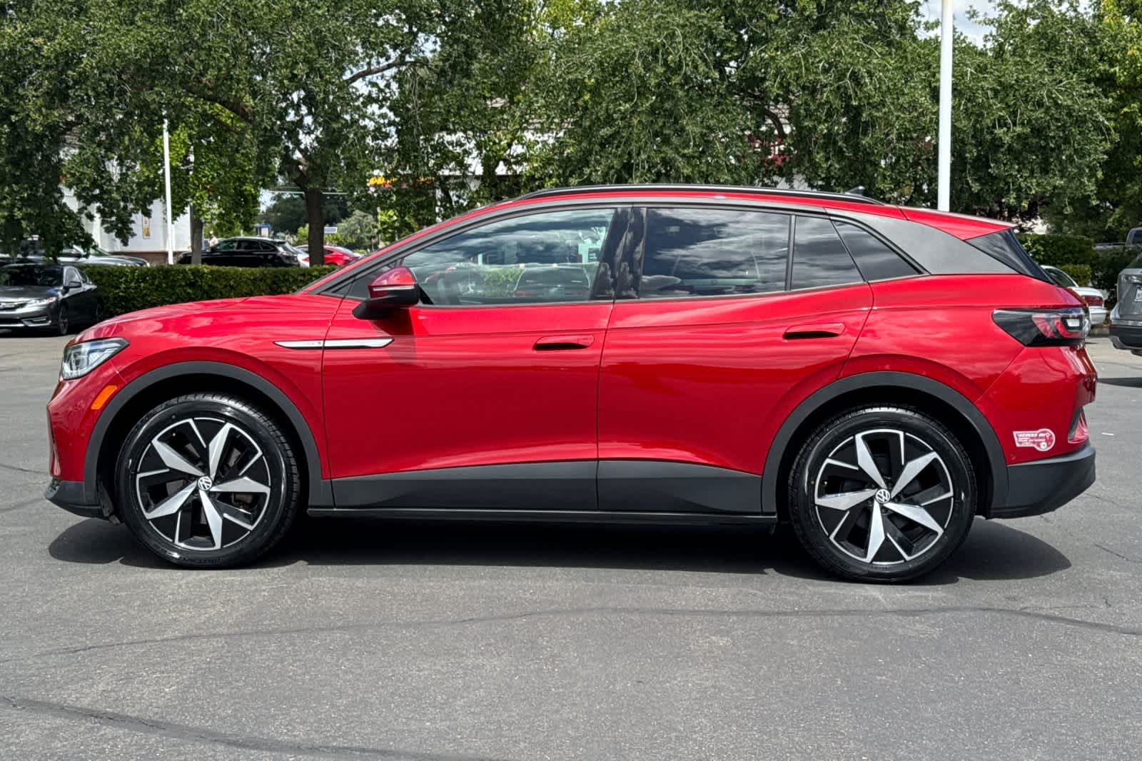 Thumbnail: 2023 Volkswagen ID.4 - 5