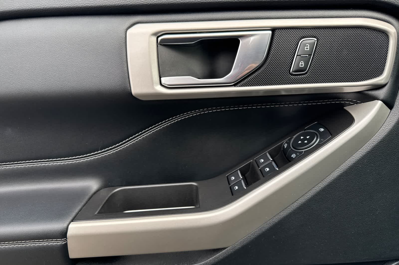 Thumbnail: 2023 Ford Explorer - 12