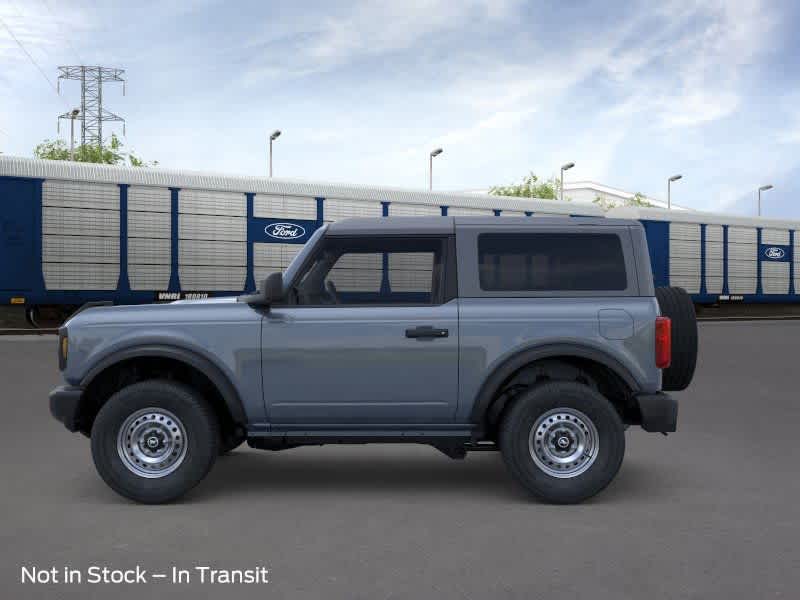 2025 Ford Bronco Base photo 3