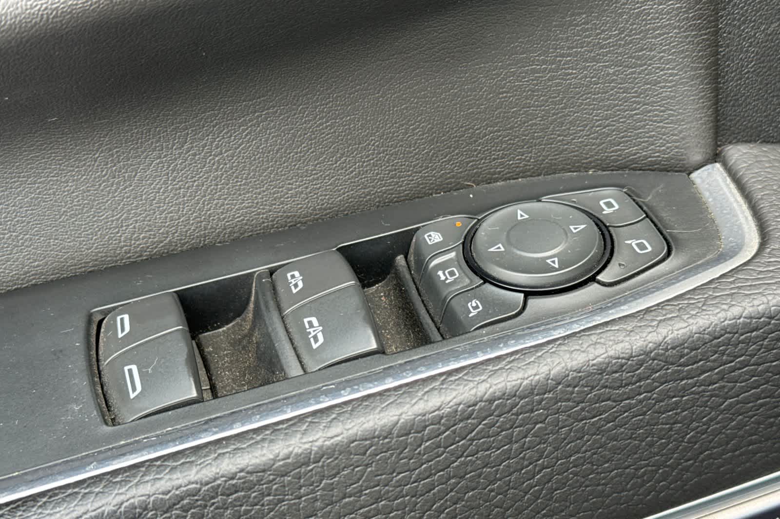 Thumbnail: 2024 GMC Sierra 2500 - 13