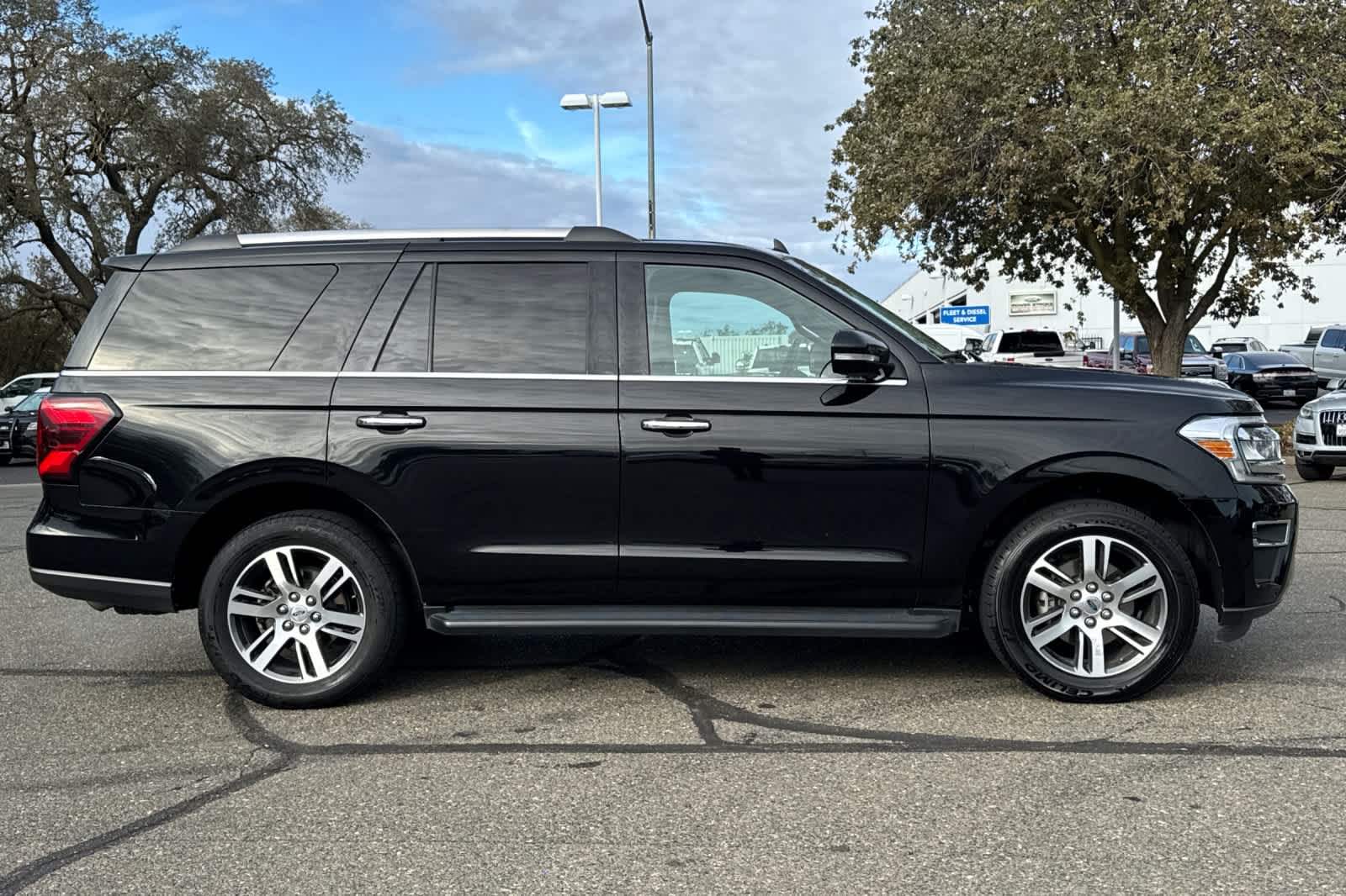 Thumbnail: 2024 Ford Expedition - 8