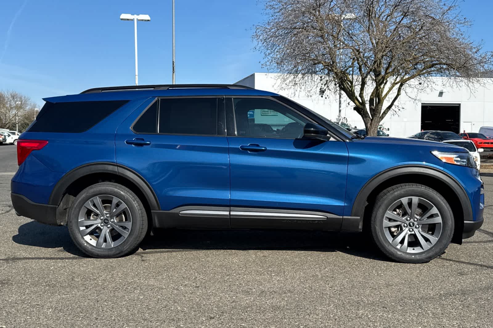 Thumbnail: 2022 Ford Explorer - 8