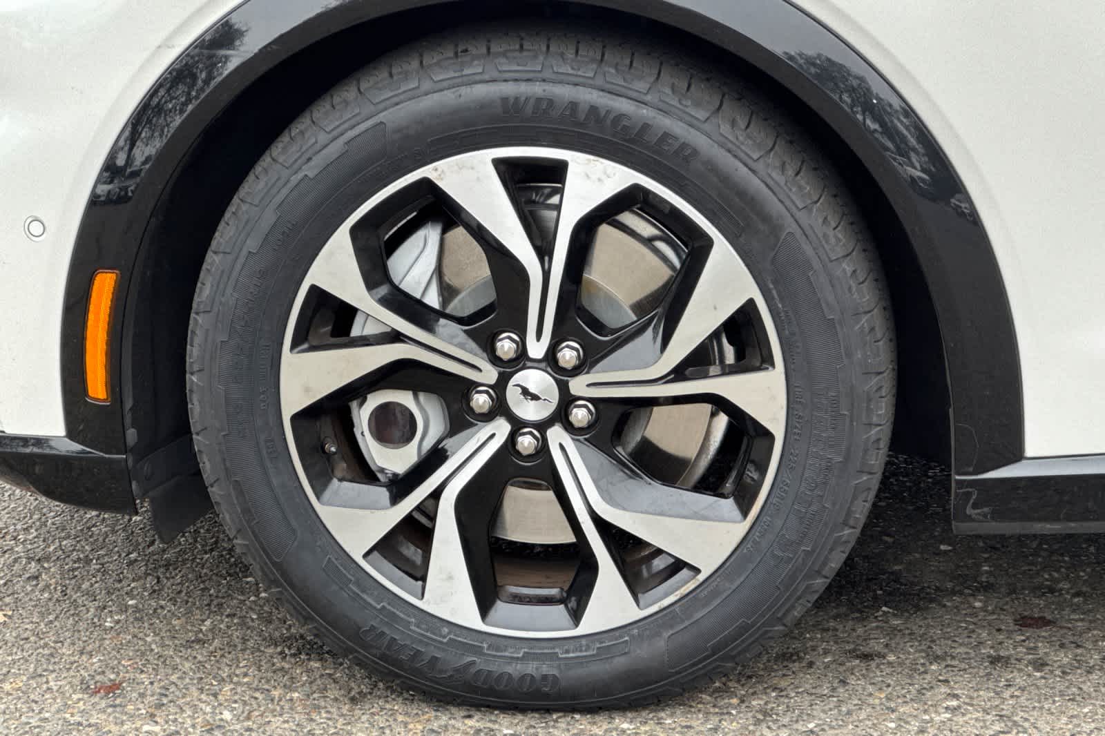 Thumbnail: 2021 Ford Mustang Mach-E - 27