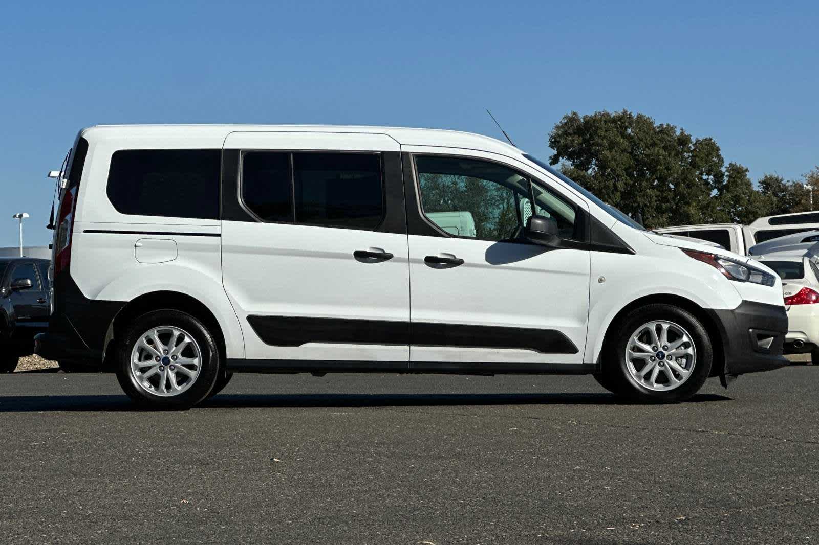 2022 Ford Transit Series Connnect XL 8