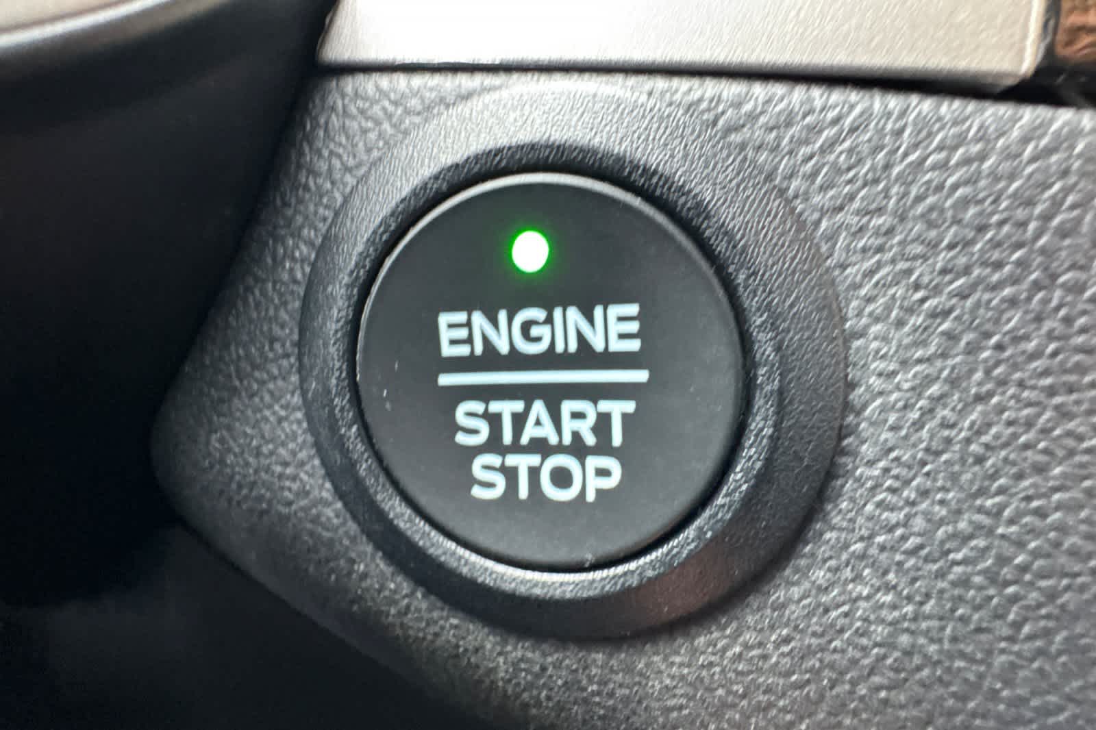 Thumbnail: 2022 Ford Escape - 23