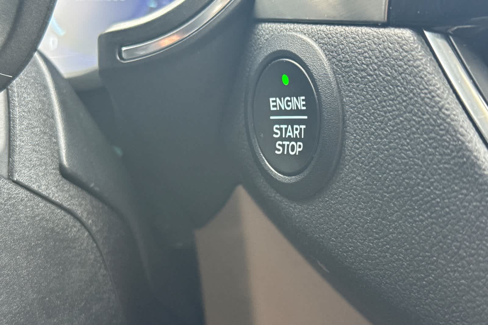 Thumbnail: 2022 Ford Escape - 23