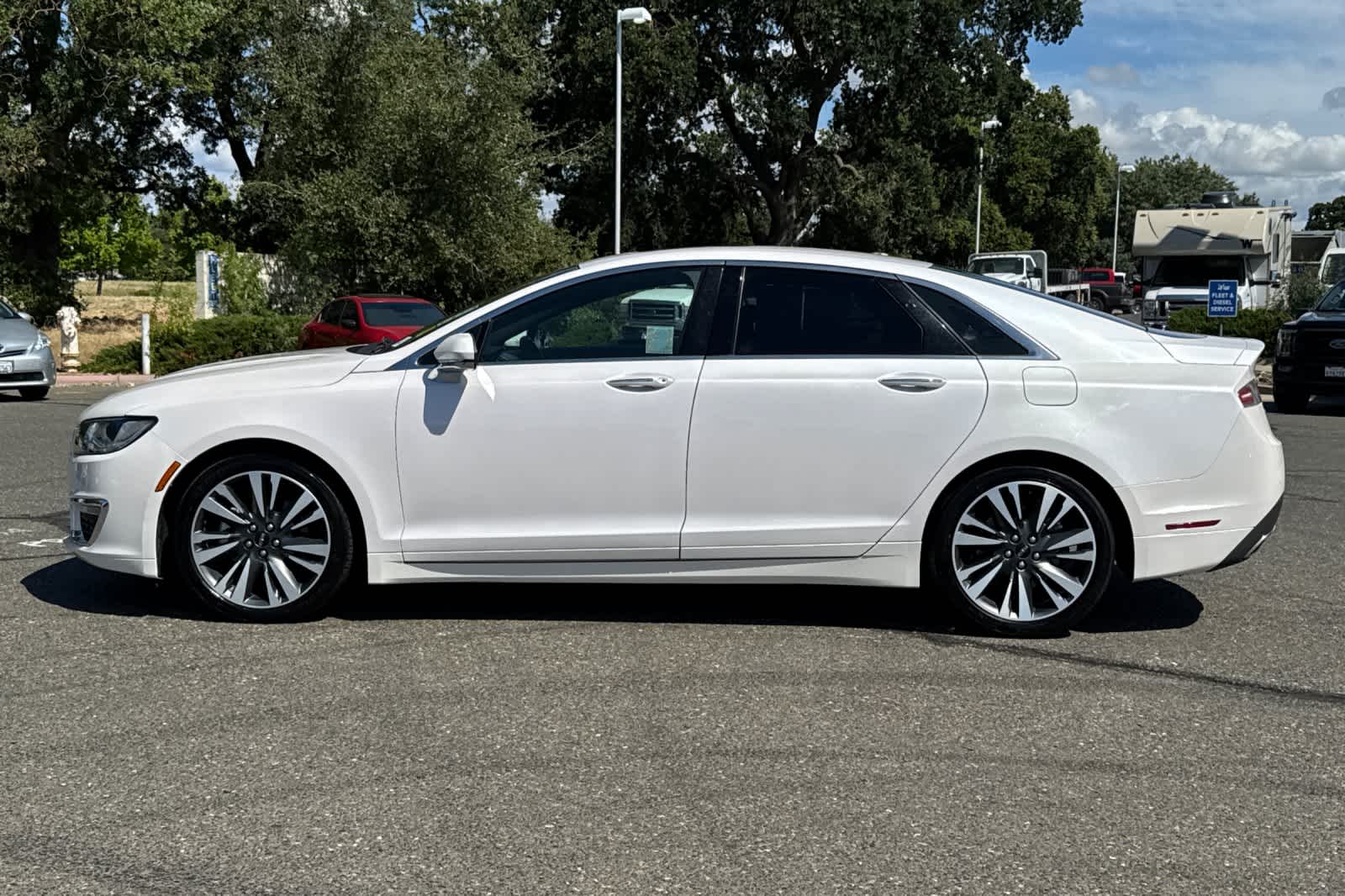 Thumbnail: 2018 Lincoln MKZ - 5