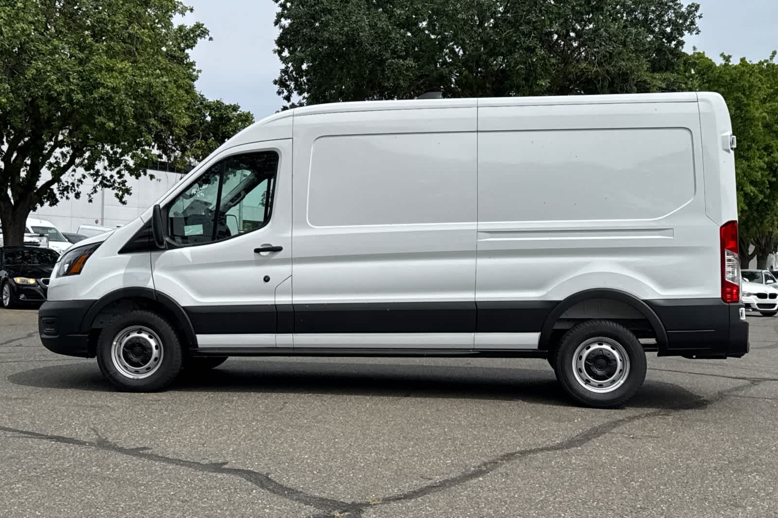 Thumbnail: 2026 Ford Transit Series - 4