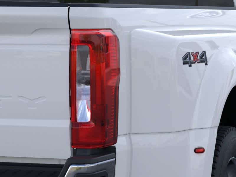 Thumbnail: 2025 Ford F-450 - 21