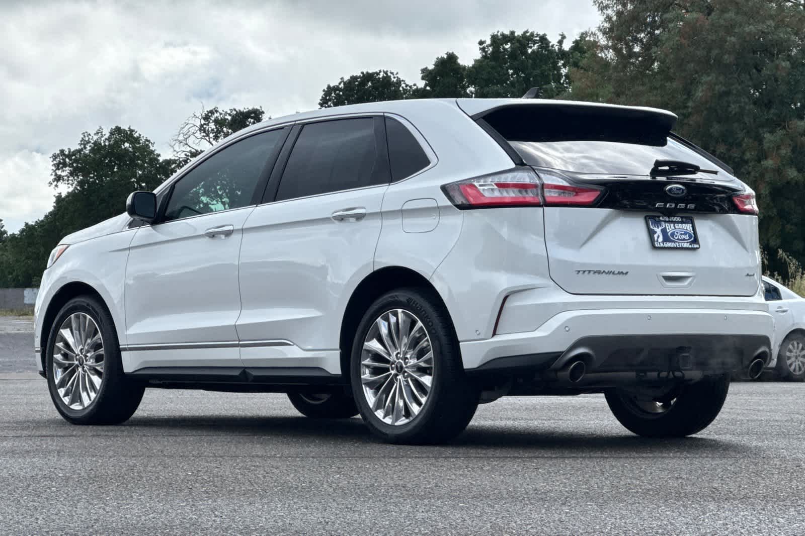 2024 Ford Edge Titanium photo 5