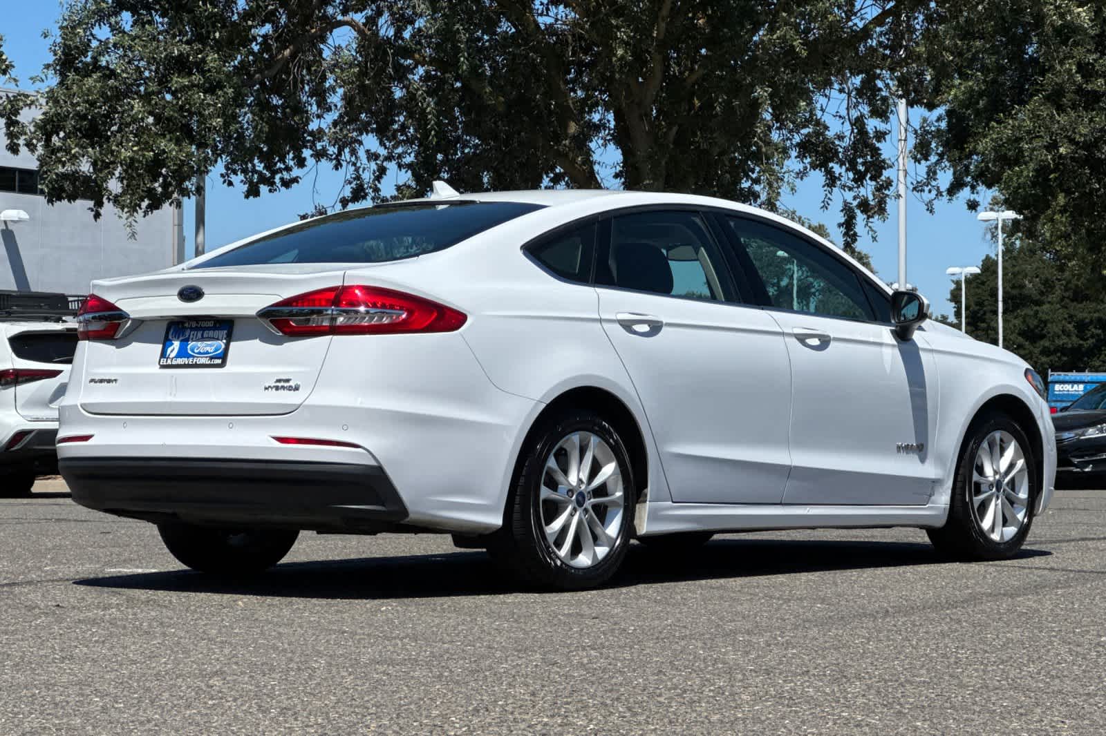 Used 2019 Ford Fusion Hybrid SE with VIN 3FA6P0LU0KR115467 for sale in Elk Grove, CA