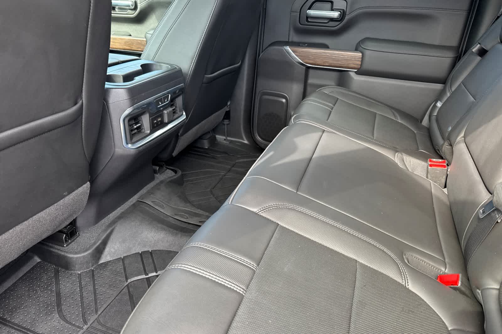 Thumbnail: 2021 Chevrolet Silverado 1500 - 4