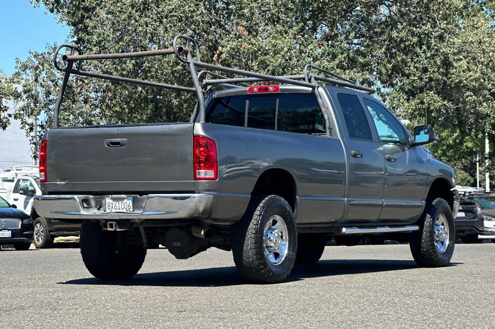 2005 Dodge Ram 3500 SLT 2