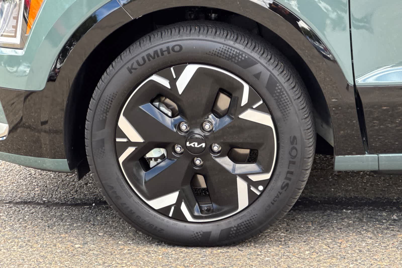 Thumbnail: 2025 Kia Niro - 27