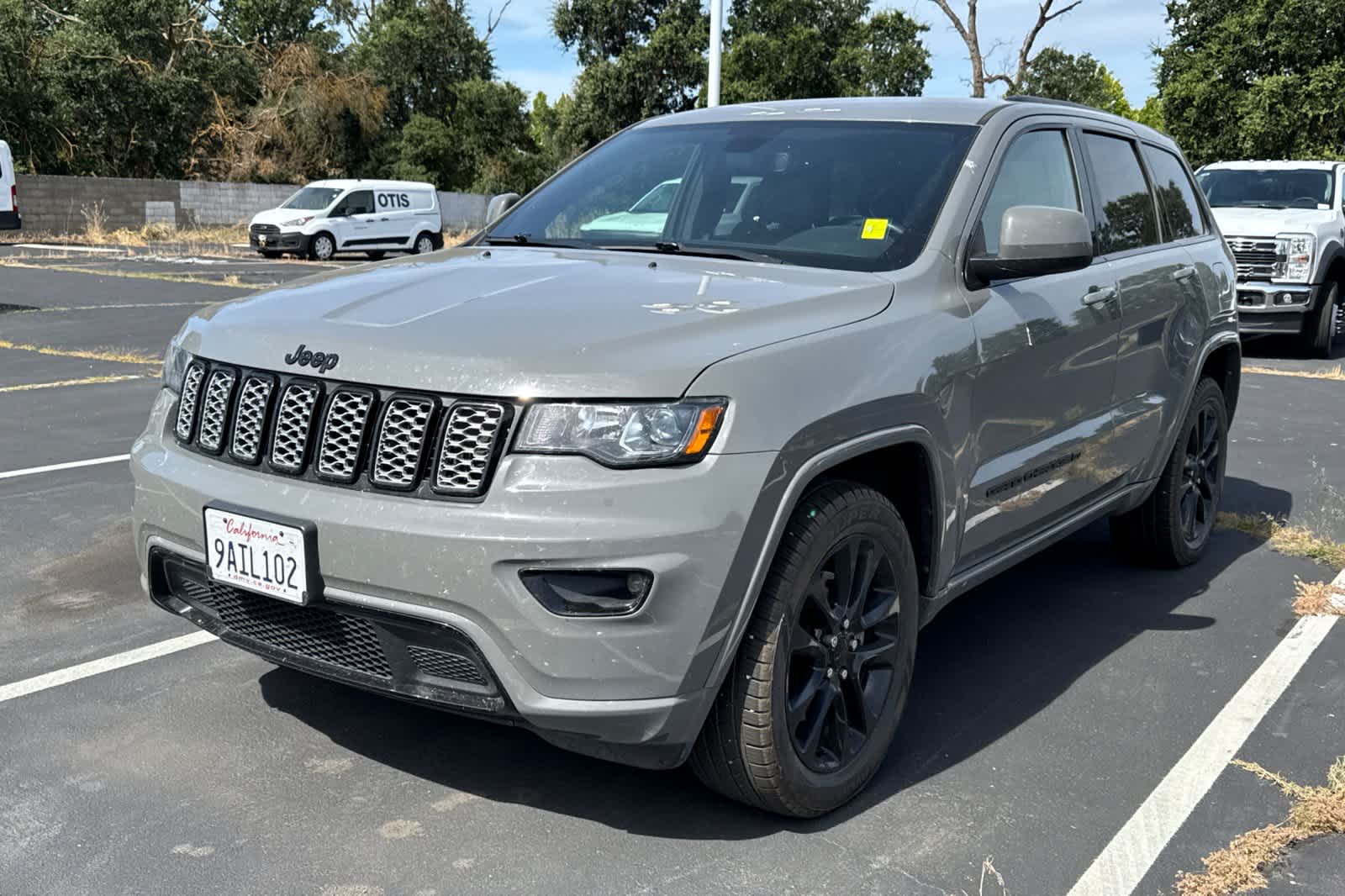 2022 Jeep Grand Cherokee Laredo X 4WD's photo