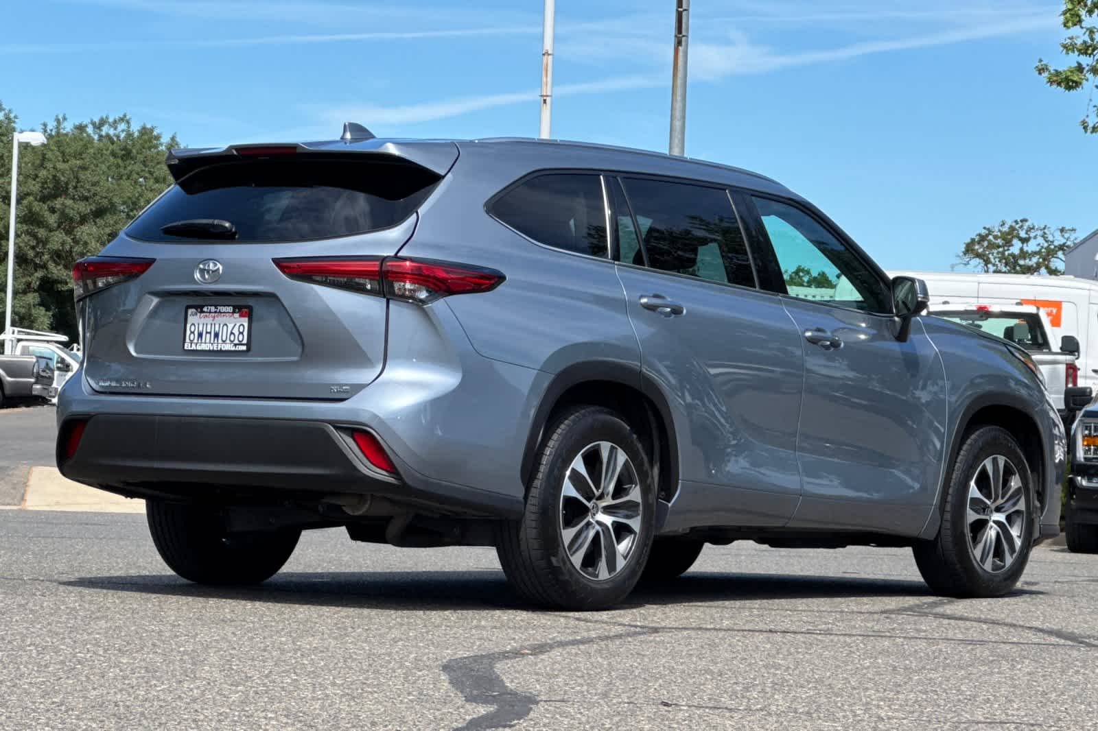 Thumbnail: 2021 Toyota Highlander - 2