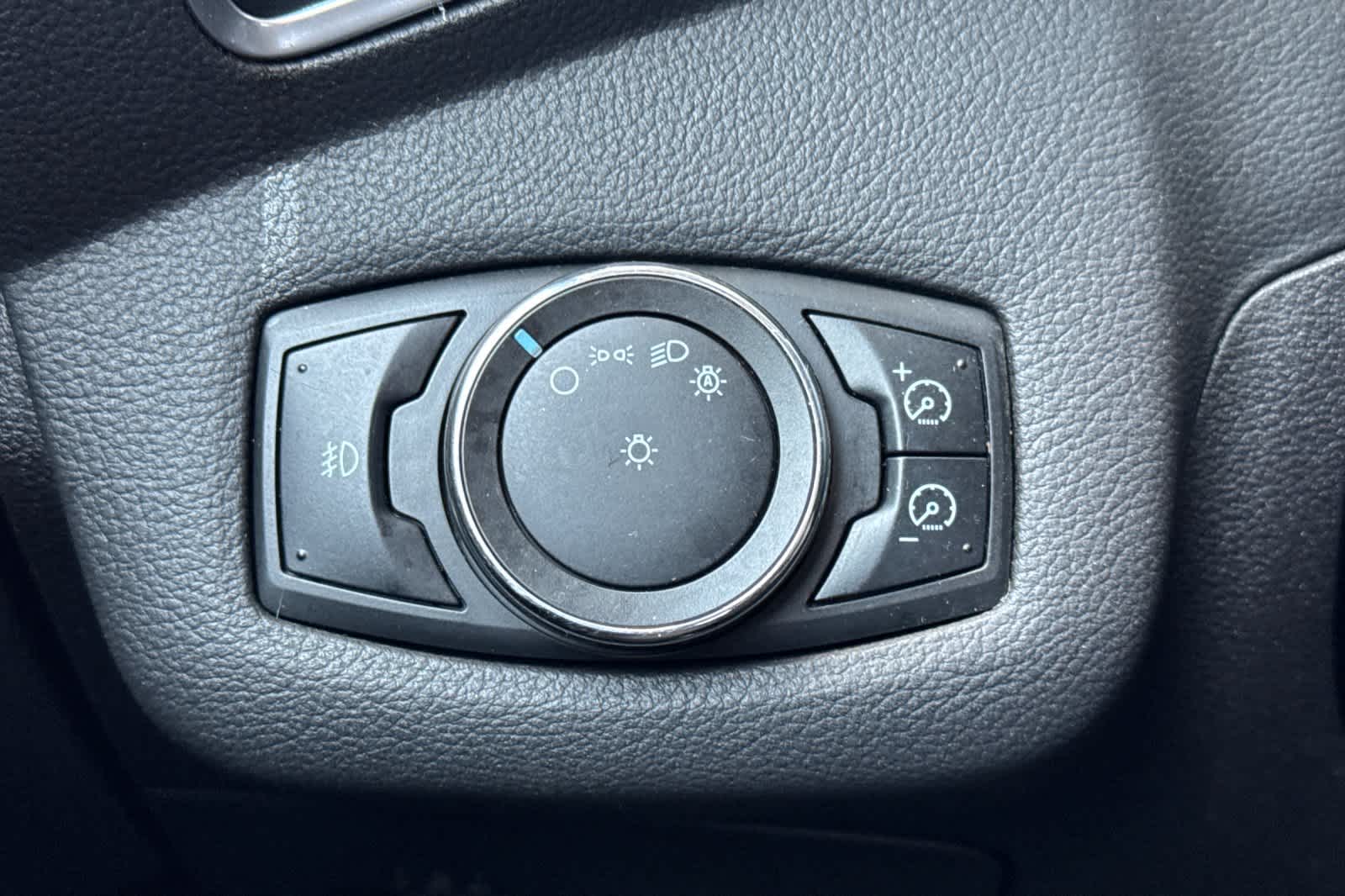 Thumbnail: 2013 Ford Escape - 26