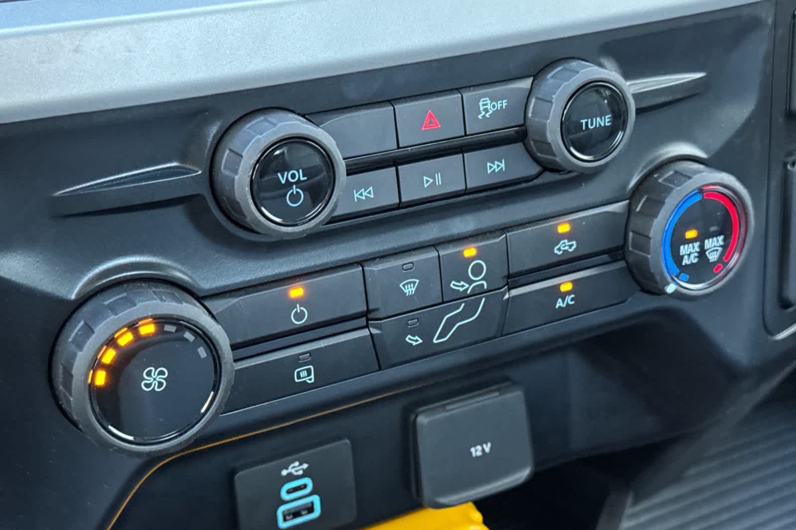 Thumbnail: 2025 Ford F-550 - 18