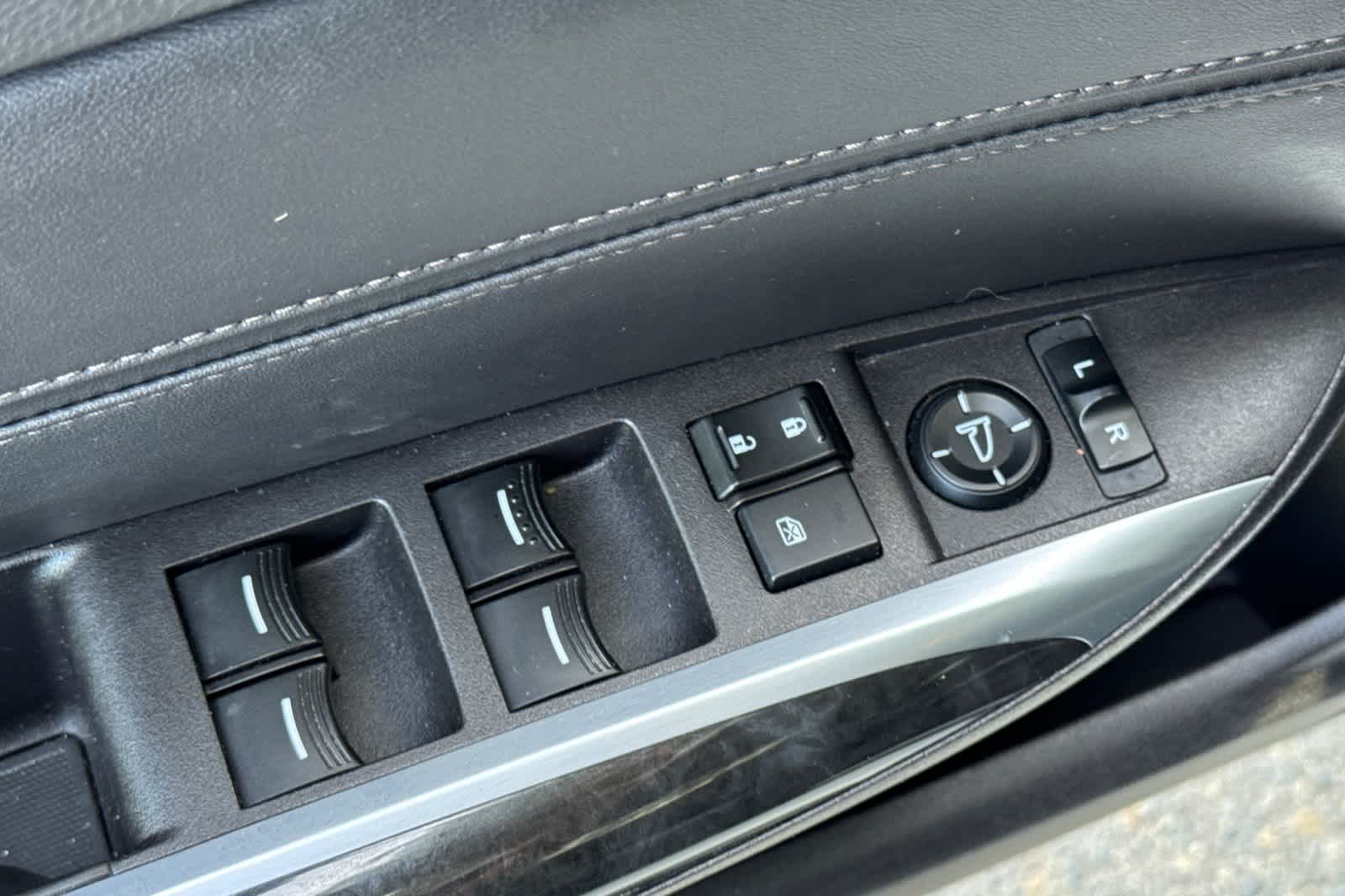 Thumbnail: 2020 Acura TLX - 13