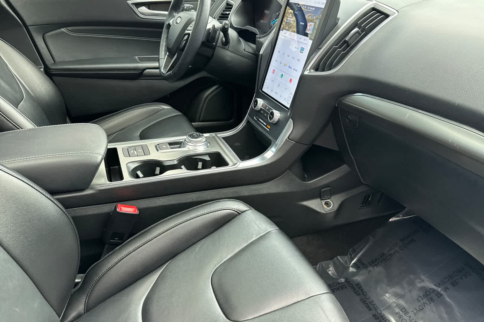 Thumbnail: 2022 Ford Edge - 16