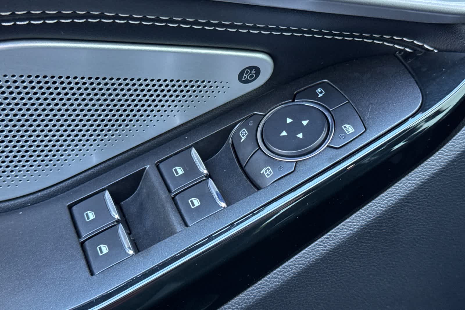 Thumbnail: 2022 Ford Explorer - 13