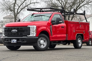 2026 Ford F-350 Chassis Truck Regular Cab