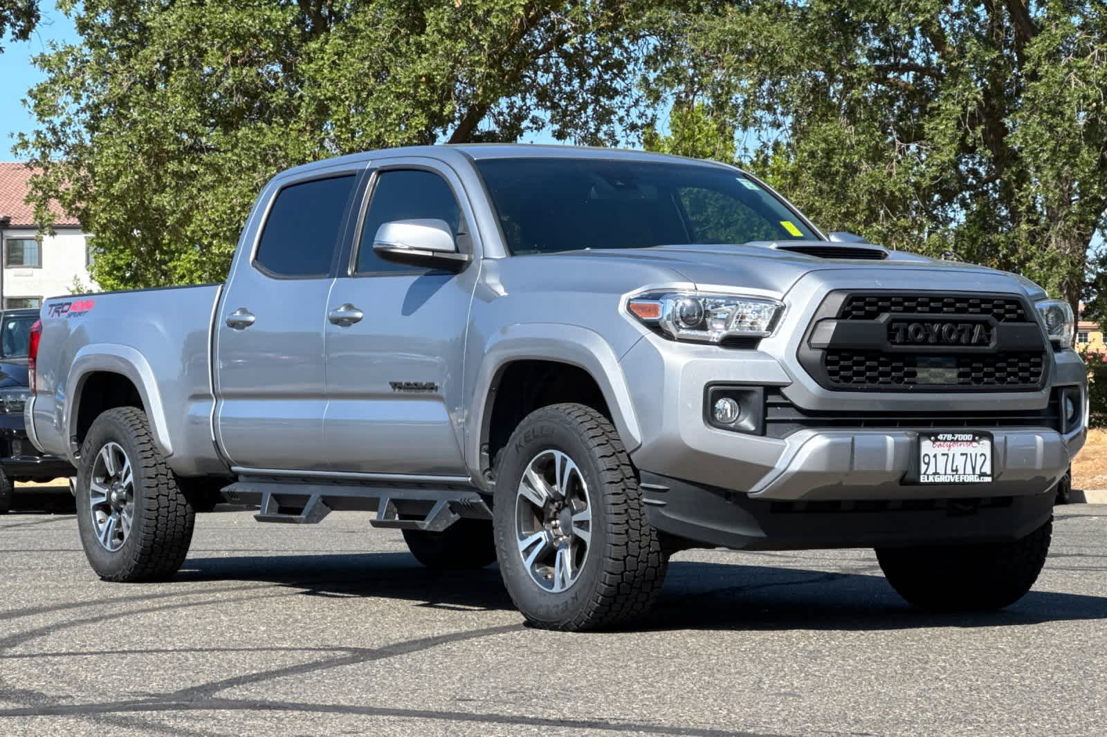 Thumbnail: 2019 Toyota Tacoma - 9