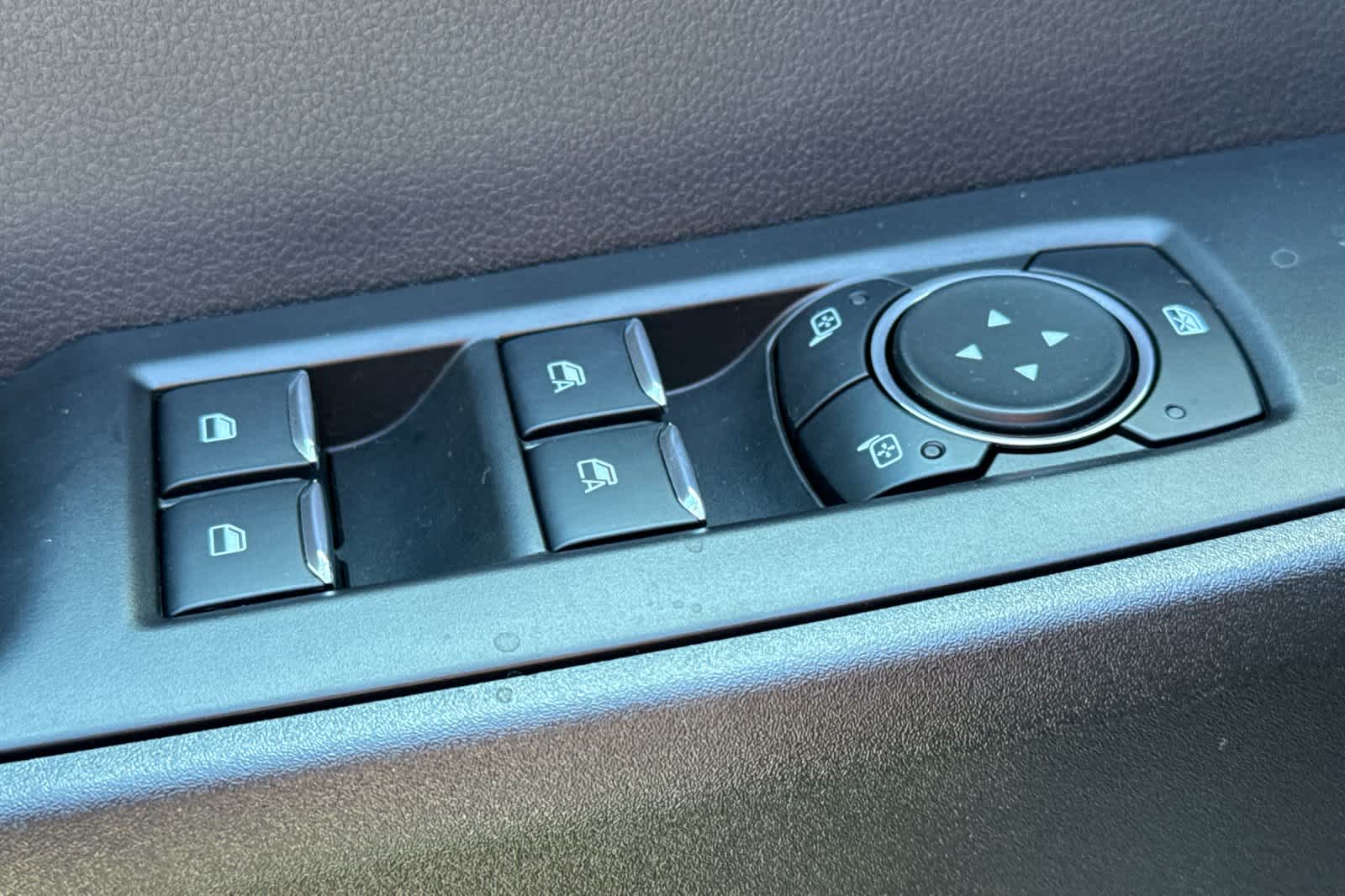 Thumbnail: 2025 Ford F-350 - 13