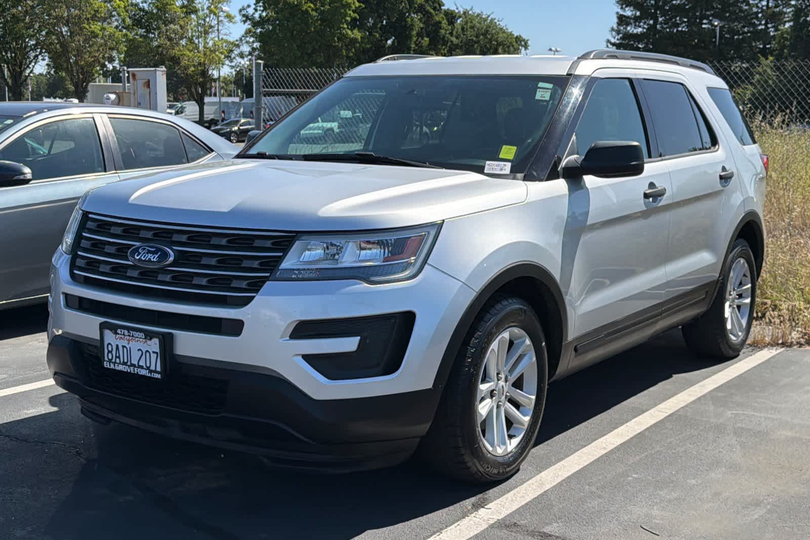 2017 Ford Explorer Base FWD's photo