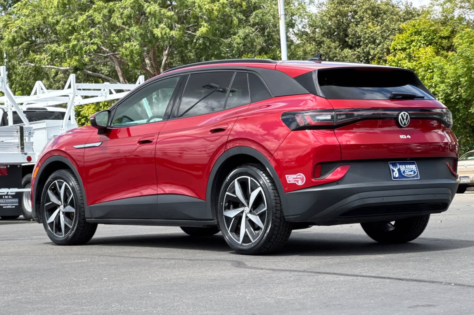 Thumbnail: 2023 Volkswagen ID.4 - 6