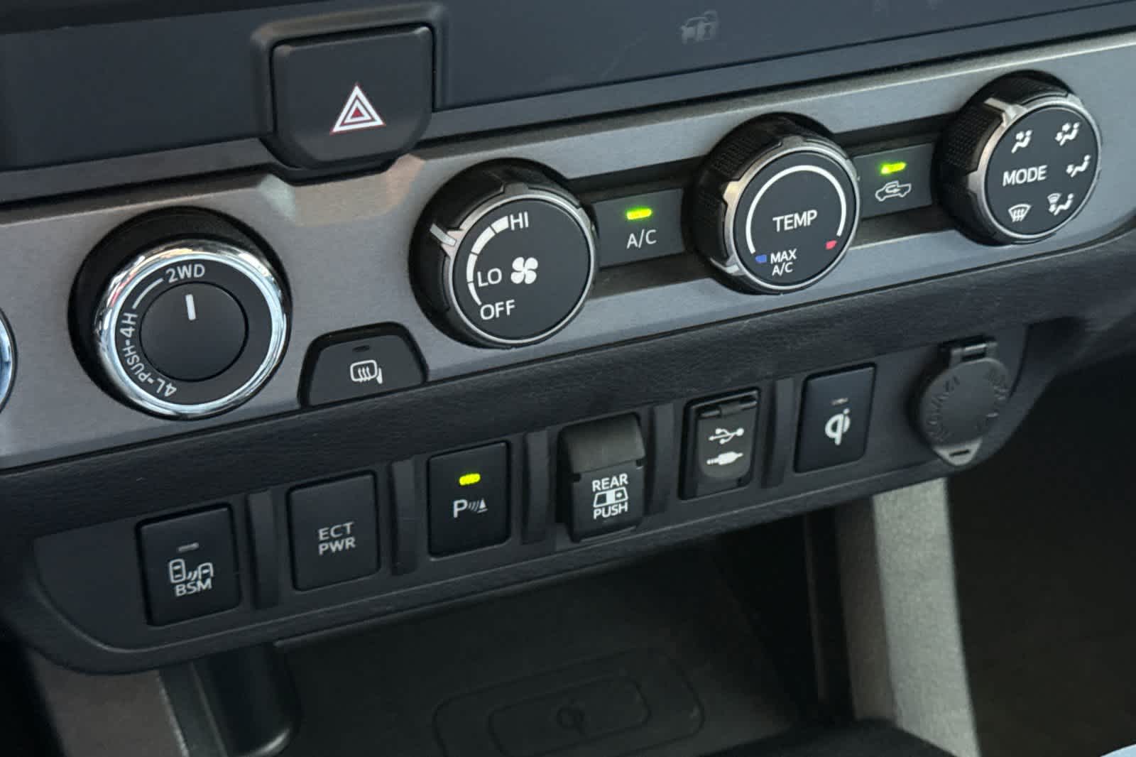 Thumbnail: 2019 Toyota Tacoma - 19