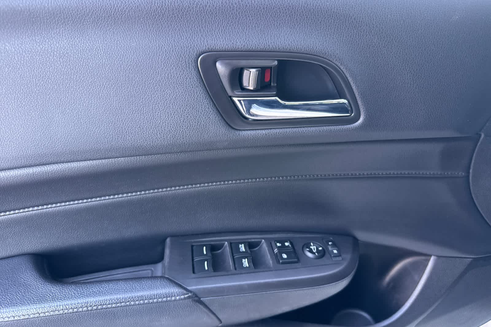 Thumbnail: 2017 Acura ILX - 12