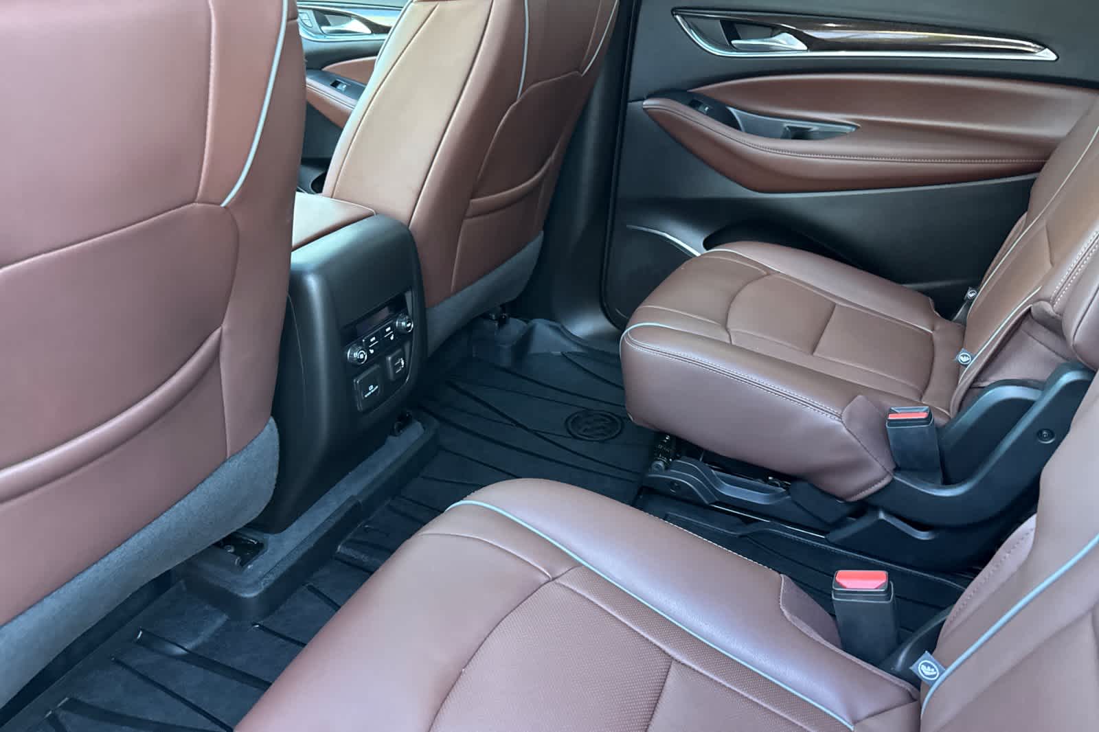 Thumbnail: 2021 Buick Enclave - 4