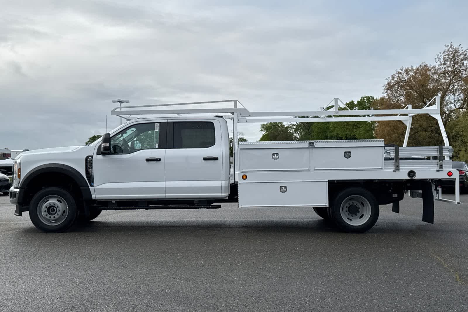 Thumbnail: 2025 Ford F-550 - 5