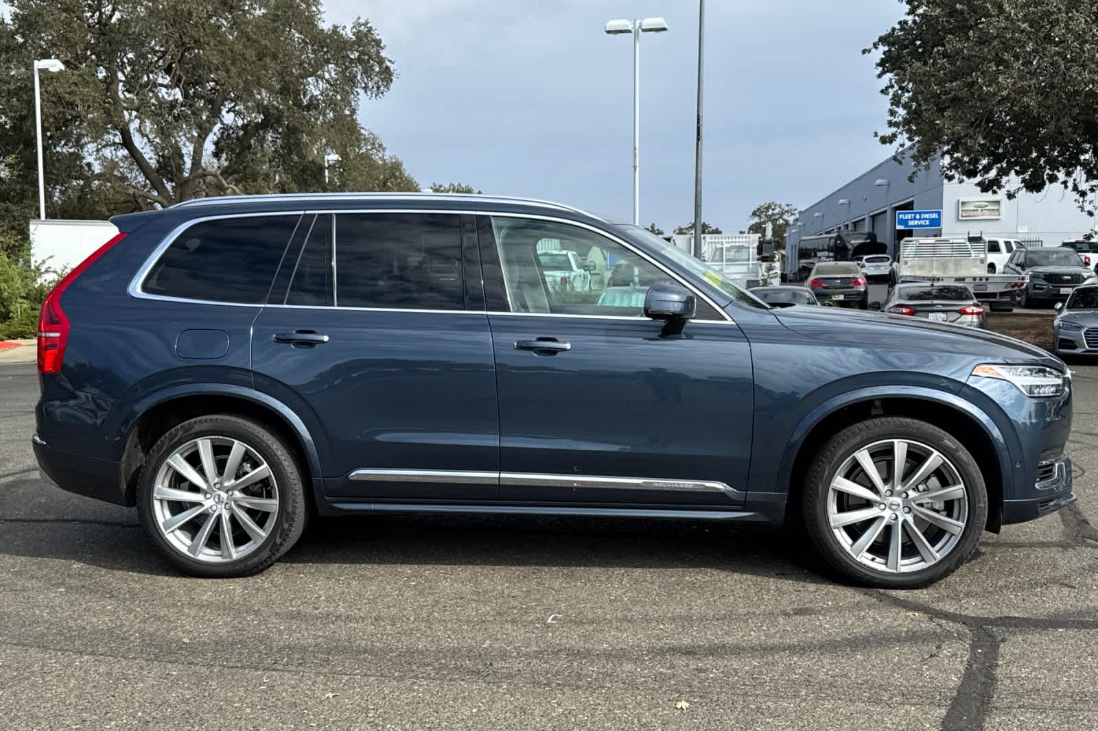 Thumbnail: 2022 Volvo XC90 - 8