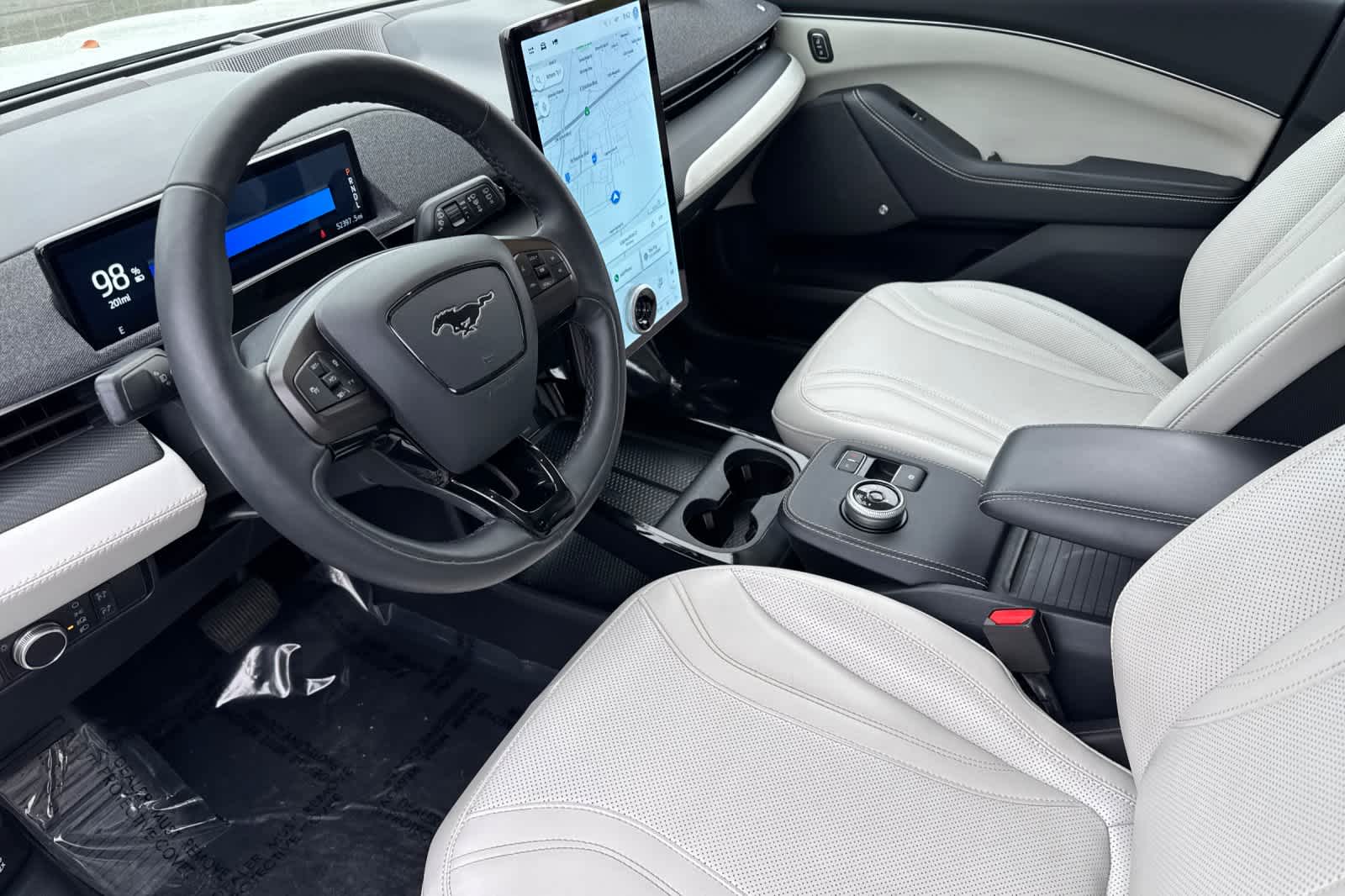 Thumbnail: 2021 Ford Mustang Mach-E - 11