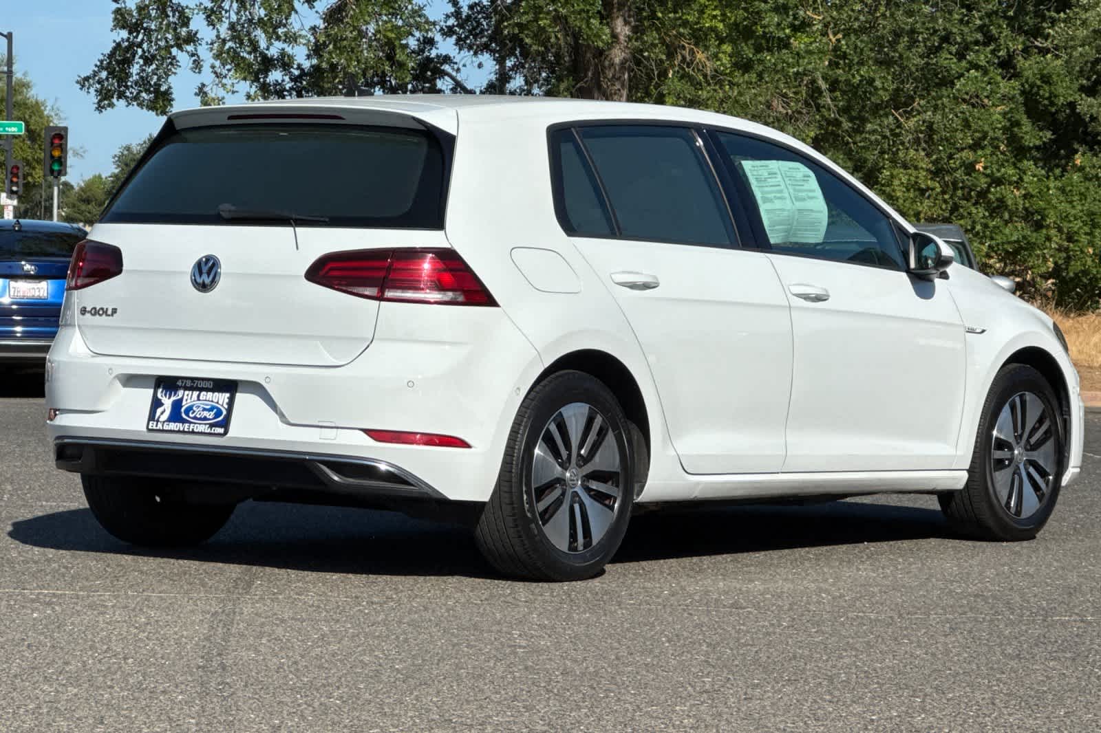 Used 2019 Volkswagen e-Golf e-Golf SEL Premium with VIN WVWPR7AU6KW914123 for sale in Elk Grove, CA