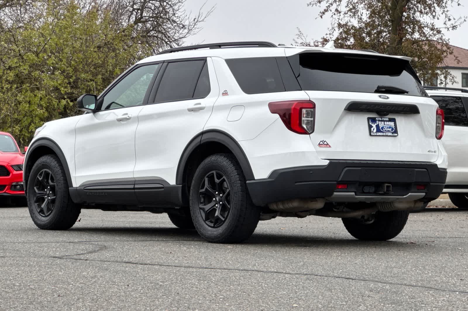 Thumbnail: 2022 Ford Explorer - 6