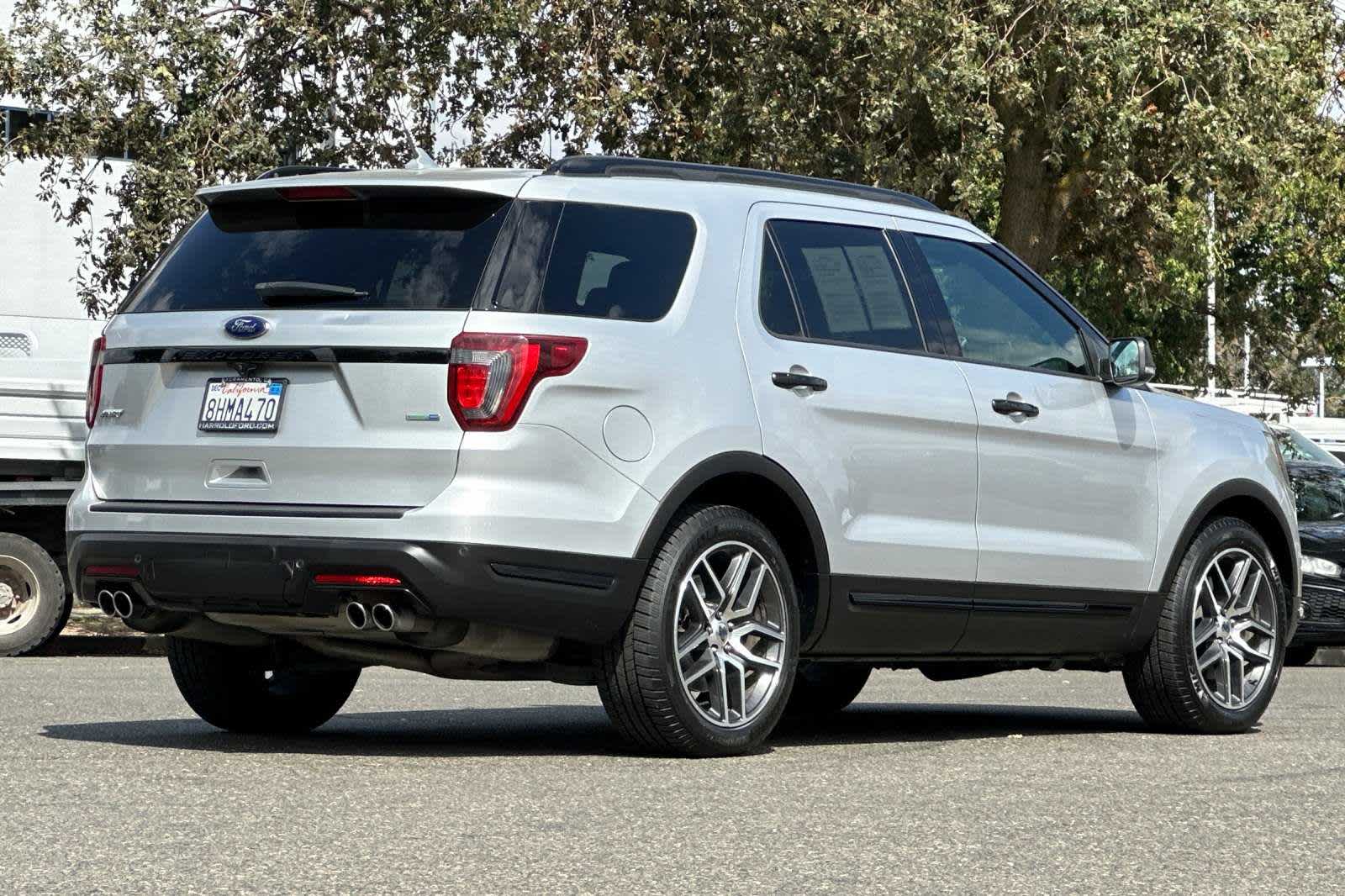 2019 Ford Explorer Sport 2