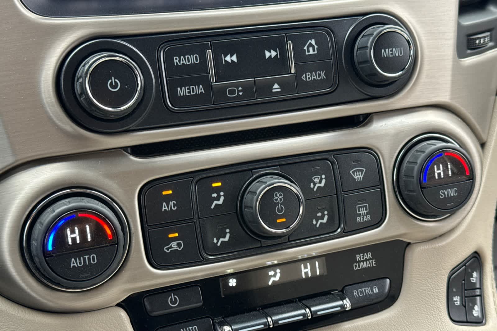 Thumbnail: 2015 GMC Yukon - 23