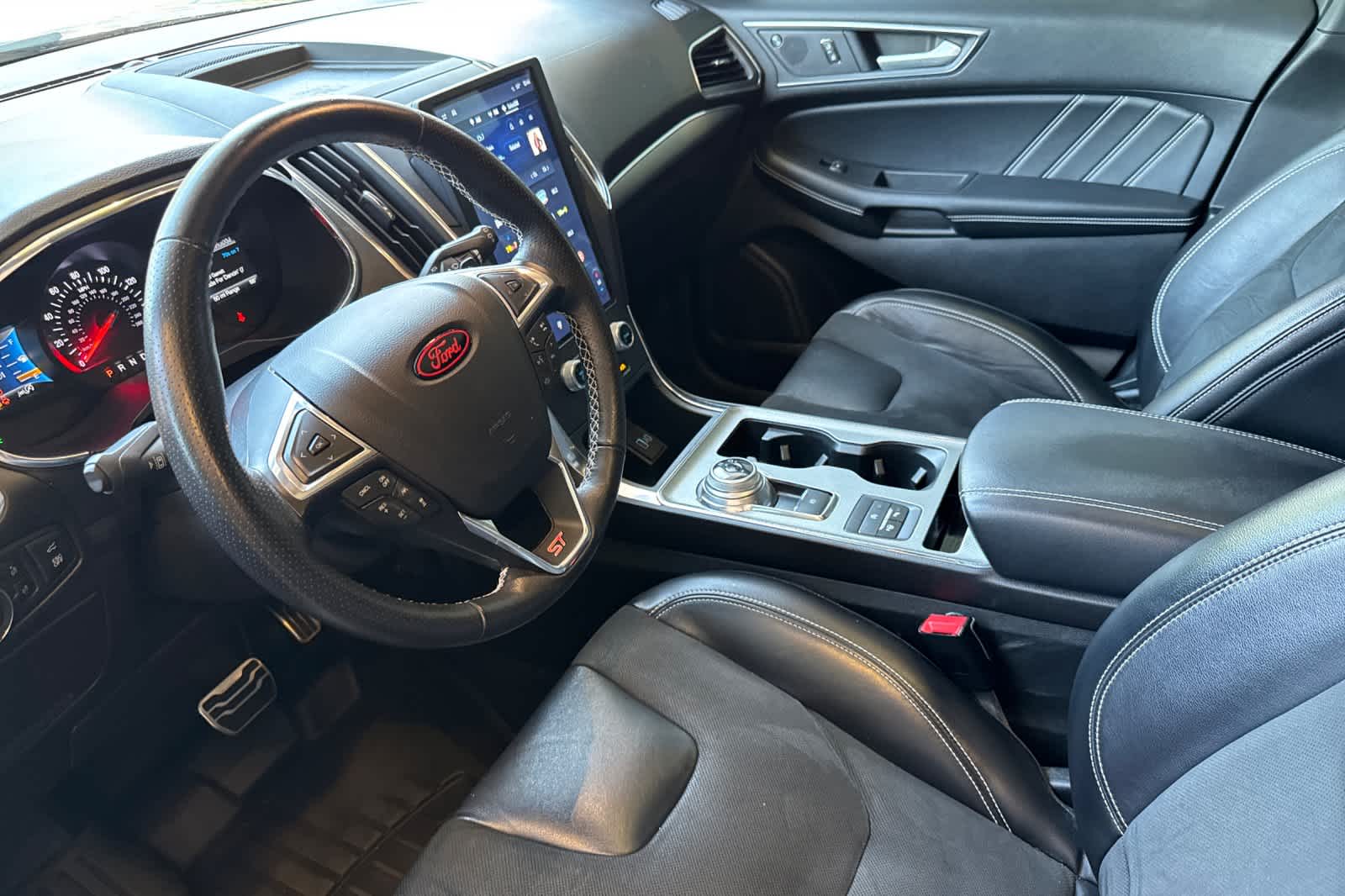 Thumbnail: 2021 Ford Edge - 11