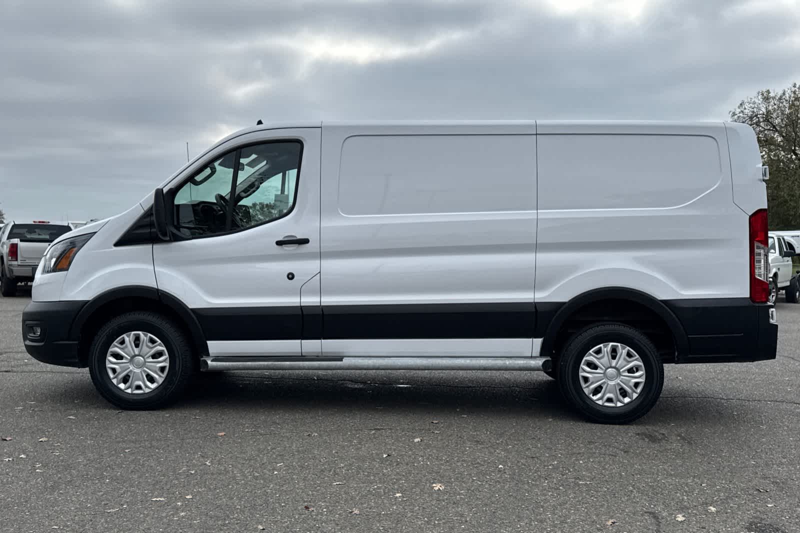 2024 Ford Transit photo 4