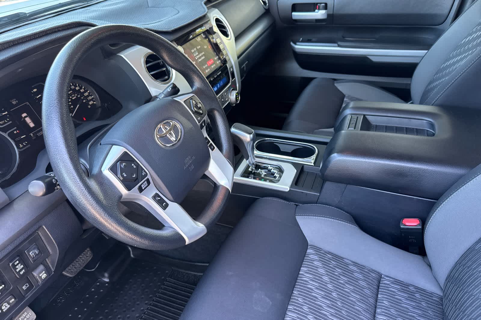 Thumbnail: 2020 Toyota Tundra - 11