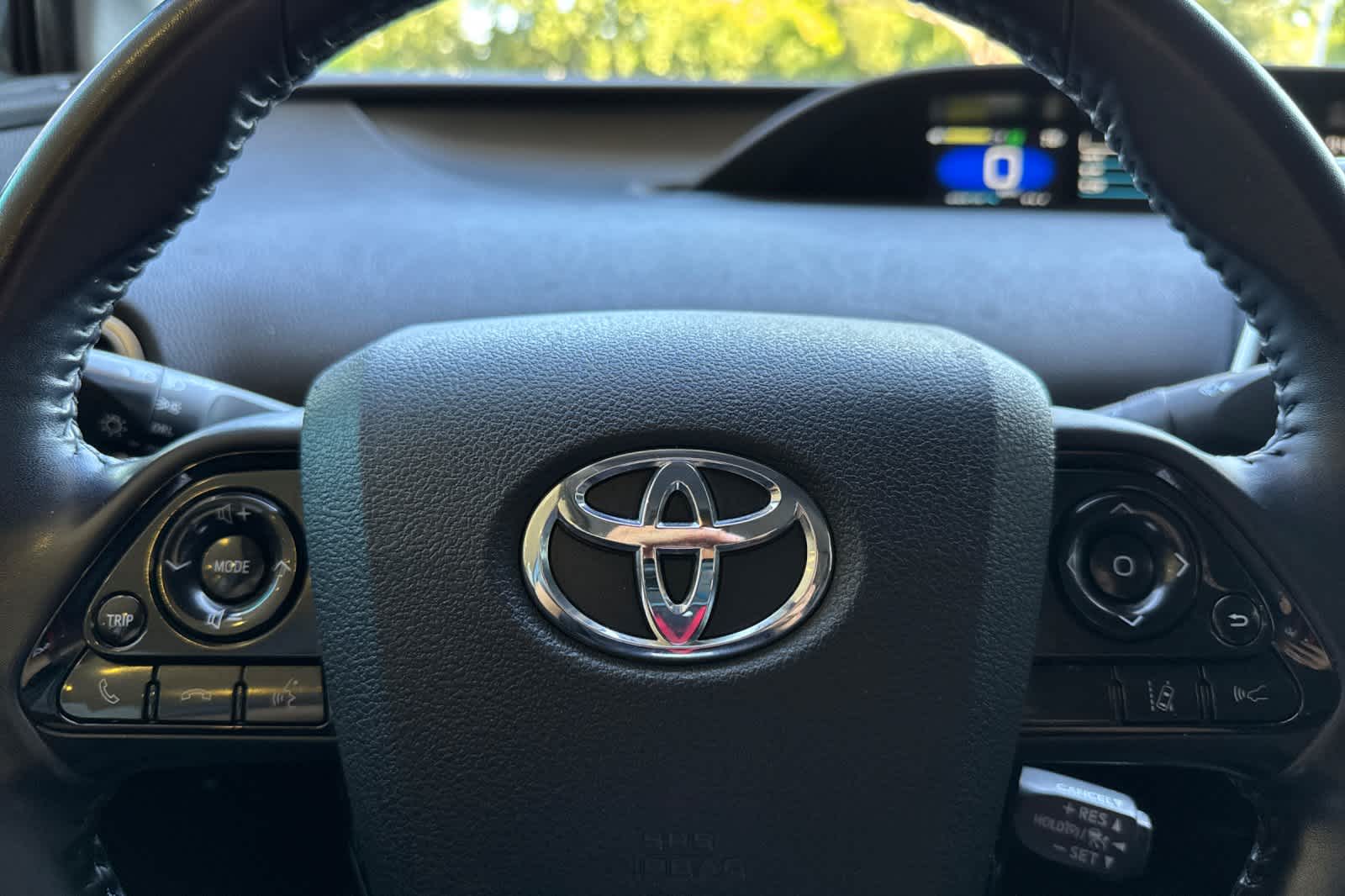 Thumbnail: 2021 Toyota Prius Prime - 23
