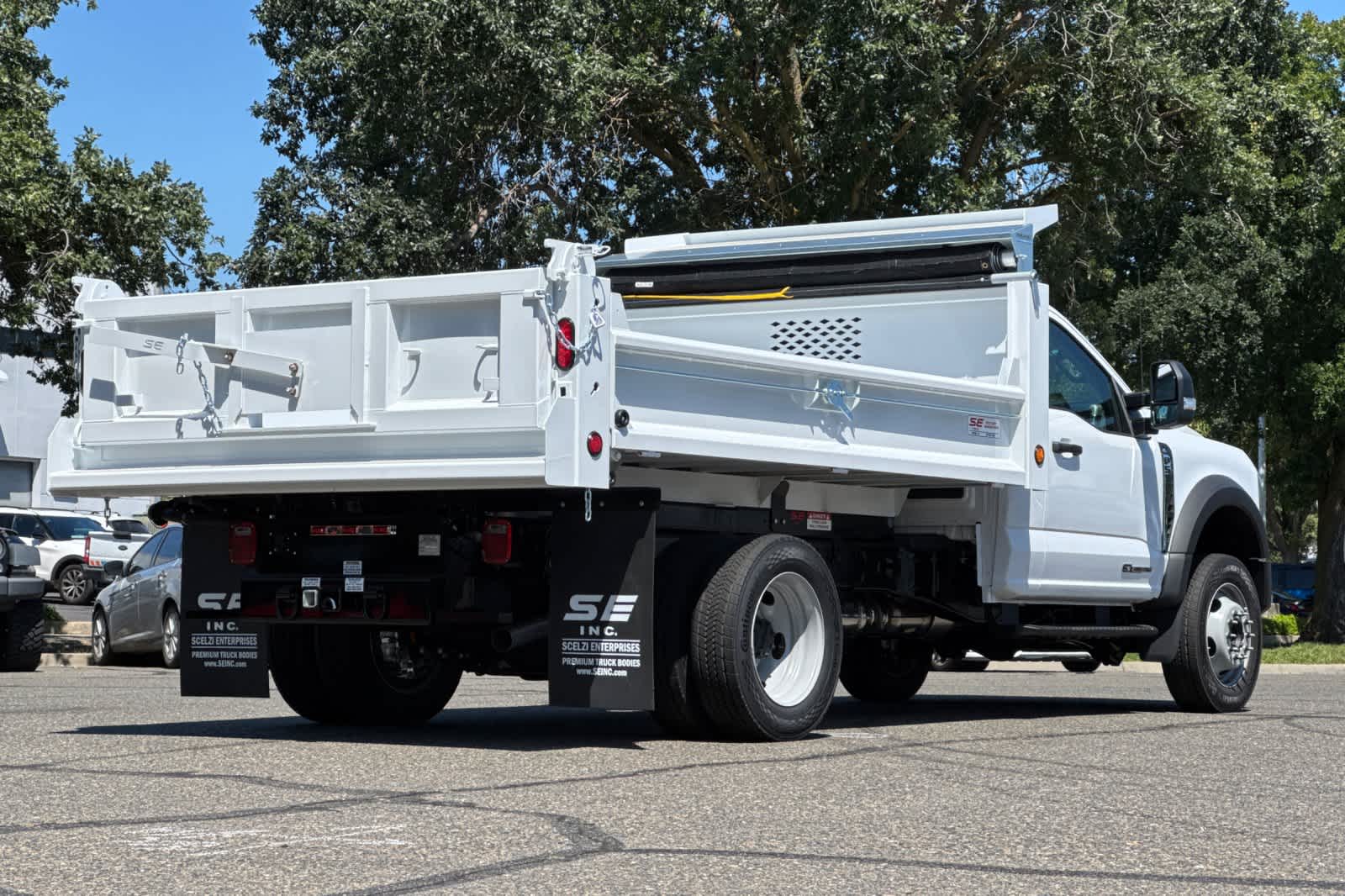 Thumbnail: 2026 Ford F-550 - 2