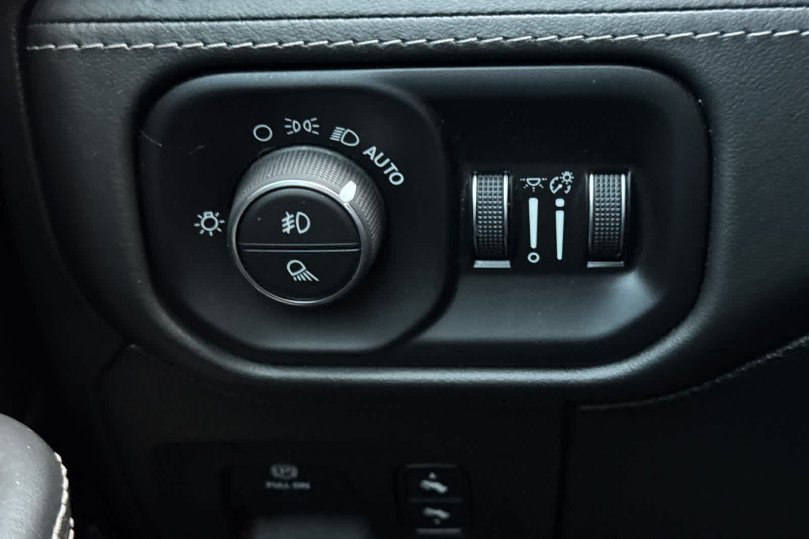 Thumbnail: 2020 RAM 1500 - 28